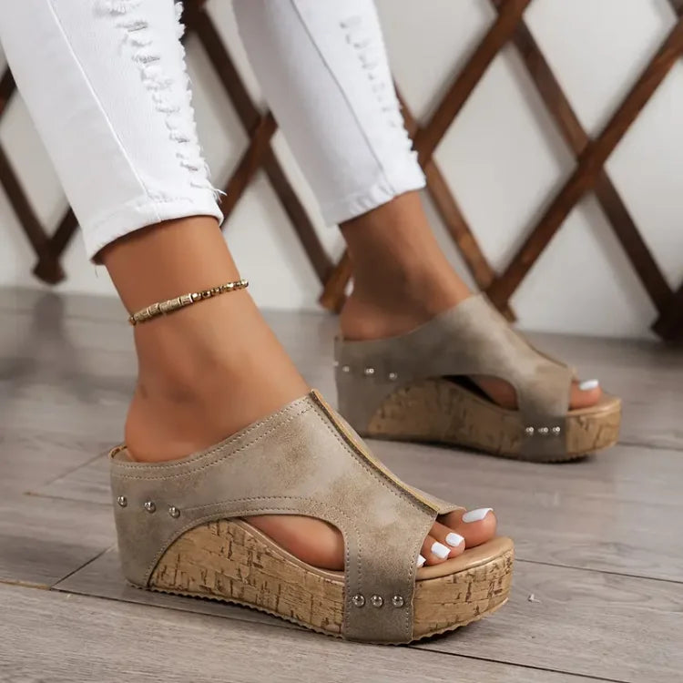 MELISSA - Hochwertige Sandalen mit Keilabsatz