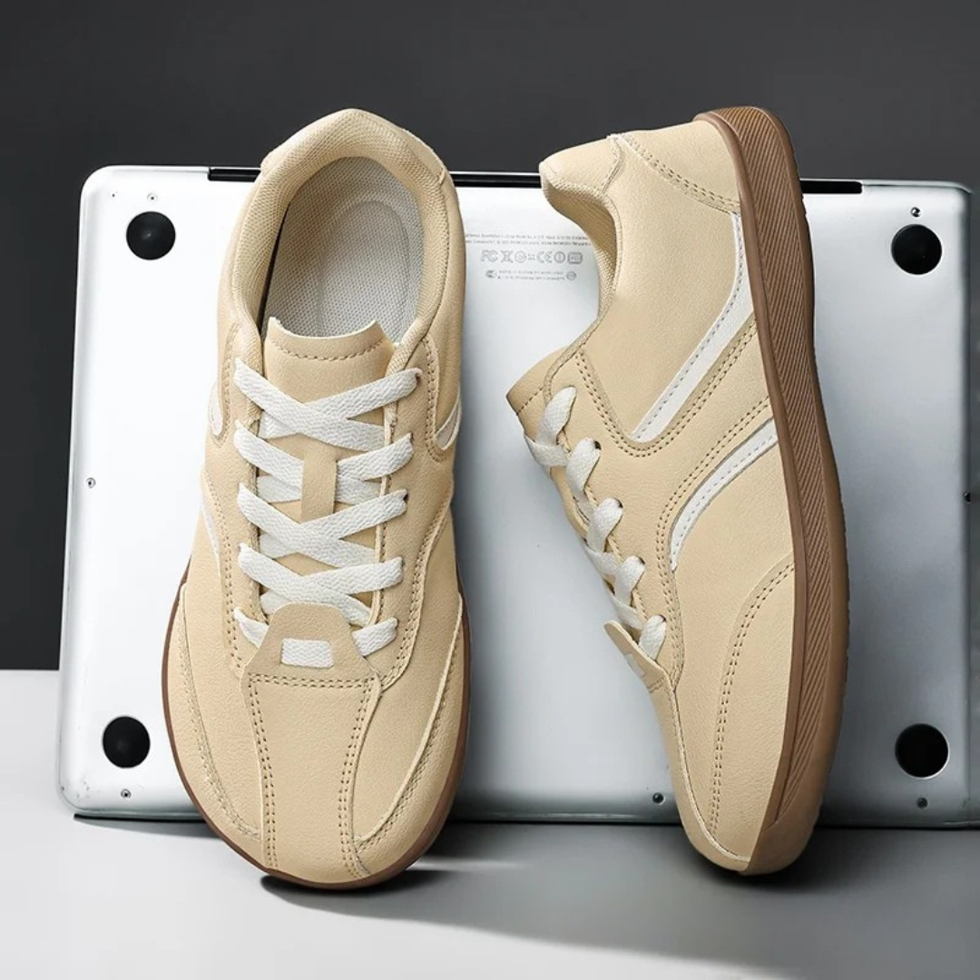HANNOVER - Sneakers mit breiter Zehenbox