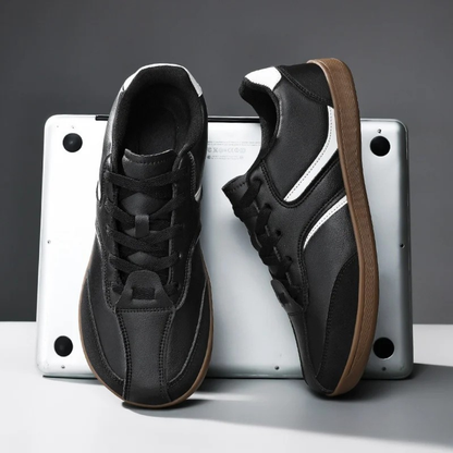 HANNOVER - Sneakers mit breiter Zehenbox
