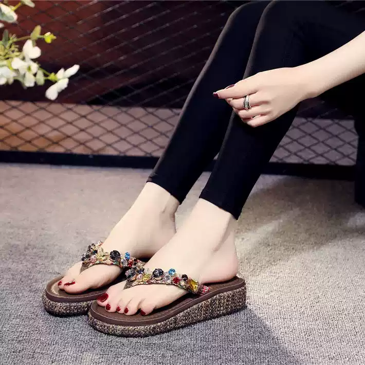 YUNI - Koreanische Sandalen