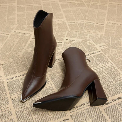 CAMILLE™ | Stiefeletten mit verchromter Spitze