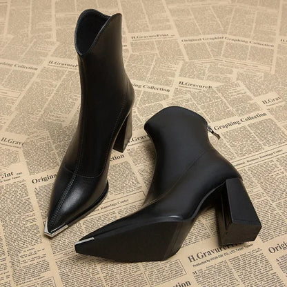 CAMILLE™ | Stiefeletten mit verchromter Spitze