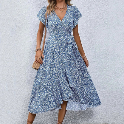 SORENA | Wickelkleid mit Blumenmuster und Schleifendetail