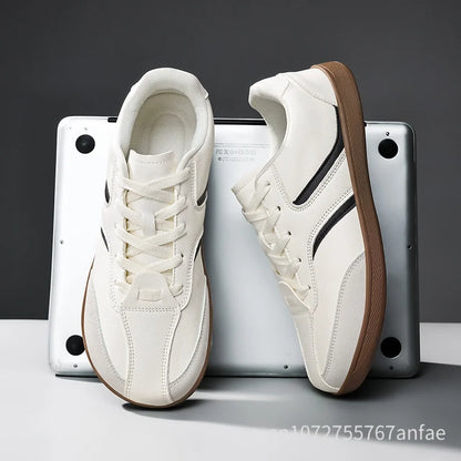 HANNOVER - Sneakers mit breiter Zehenbox