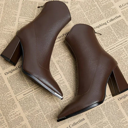 CAMILLE™ | Stiefeletten mit verchromter Spitze