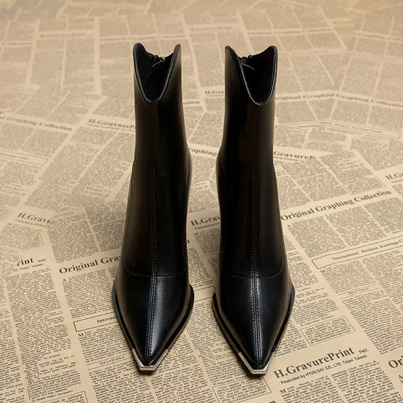 CAMILLE™ | Stiefeletten mit verchromter Spitze