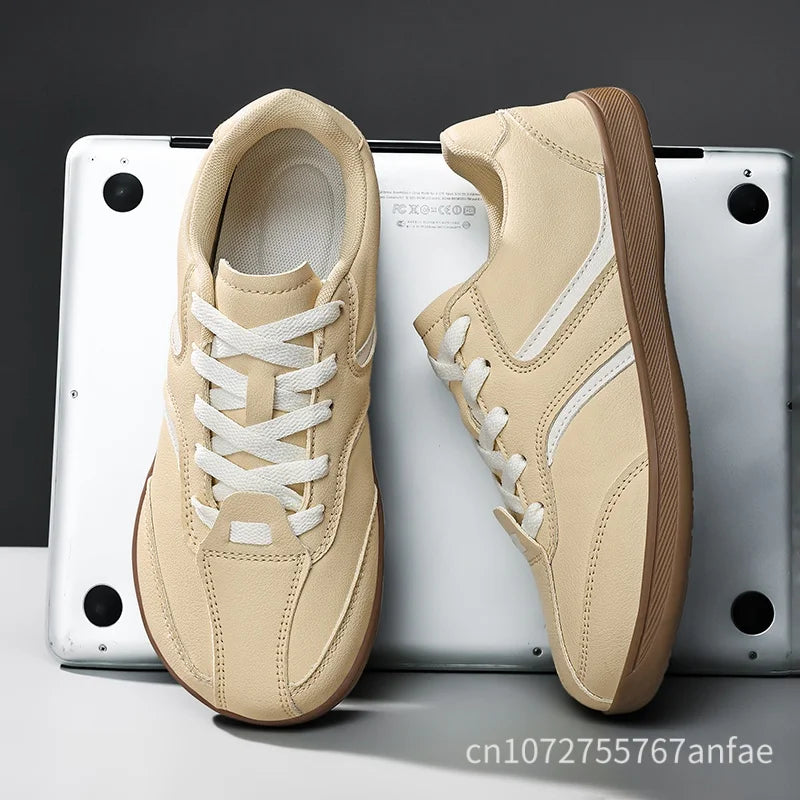 HANNOVER - Sneakers mit breiter Zehenbox