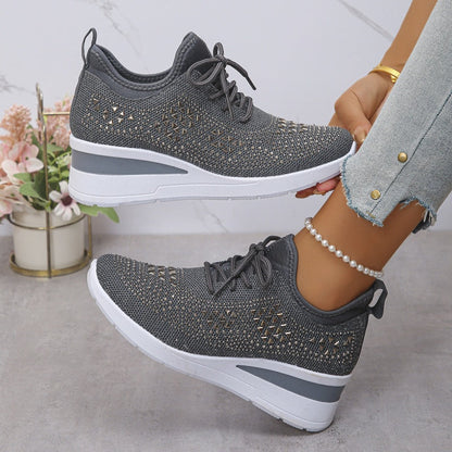 RUNNA – Lässige Sportschuhe